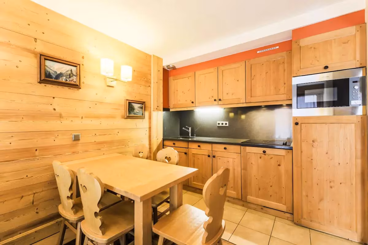 Appartement Confort 6 personnes – Courchevel 1850